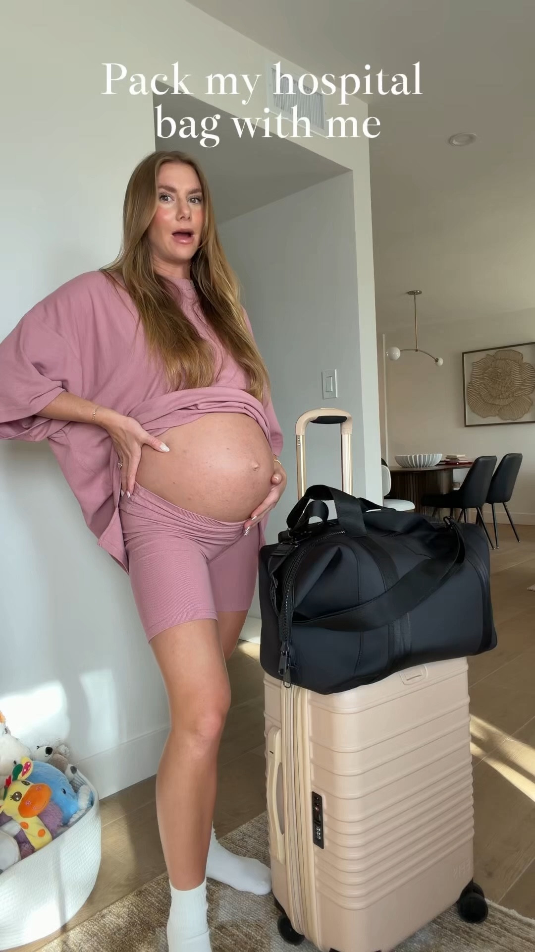 Pack my hospital bag with me 🤰🩷👶🏼🍼💼🫶🏼

#LTKBump #LTKBaby