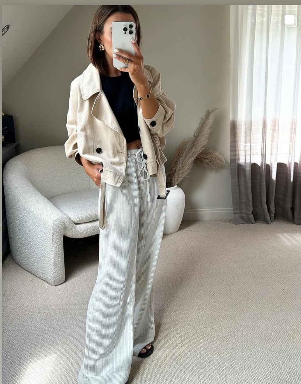 Obsessed with this short trench from Zara for spring! 

#LTKWorkwear #LTKWatchNow #LTKFindsUnder50