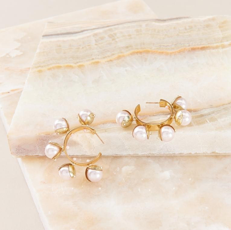 Mini Delfina Pearl Hoops Blush | Mignonne Gavigan