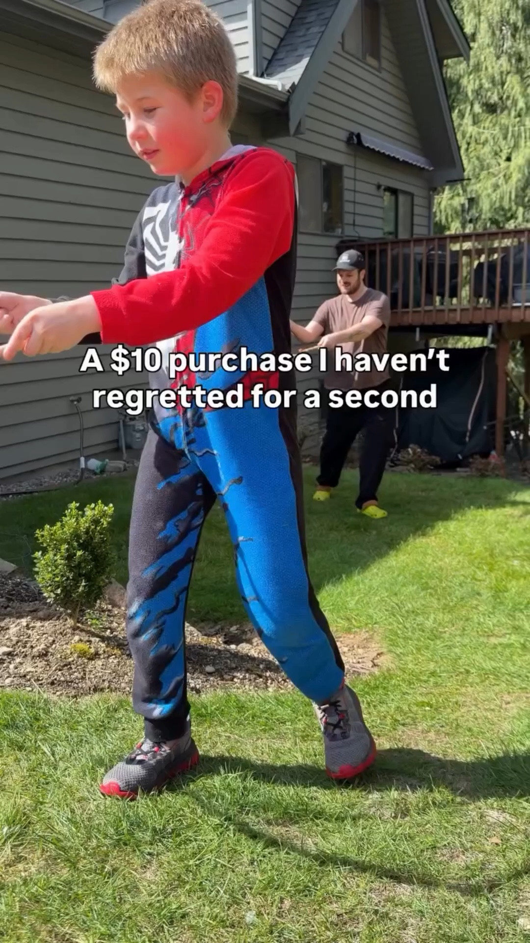 This giant bubble wand has given everyone in my family so much entertainment. #giantbubbles #kidsoutdoortoys #screenfreesummer