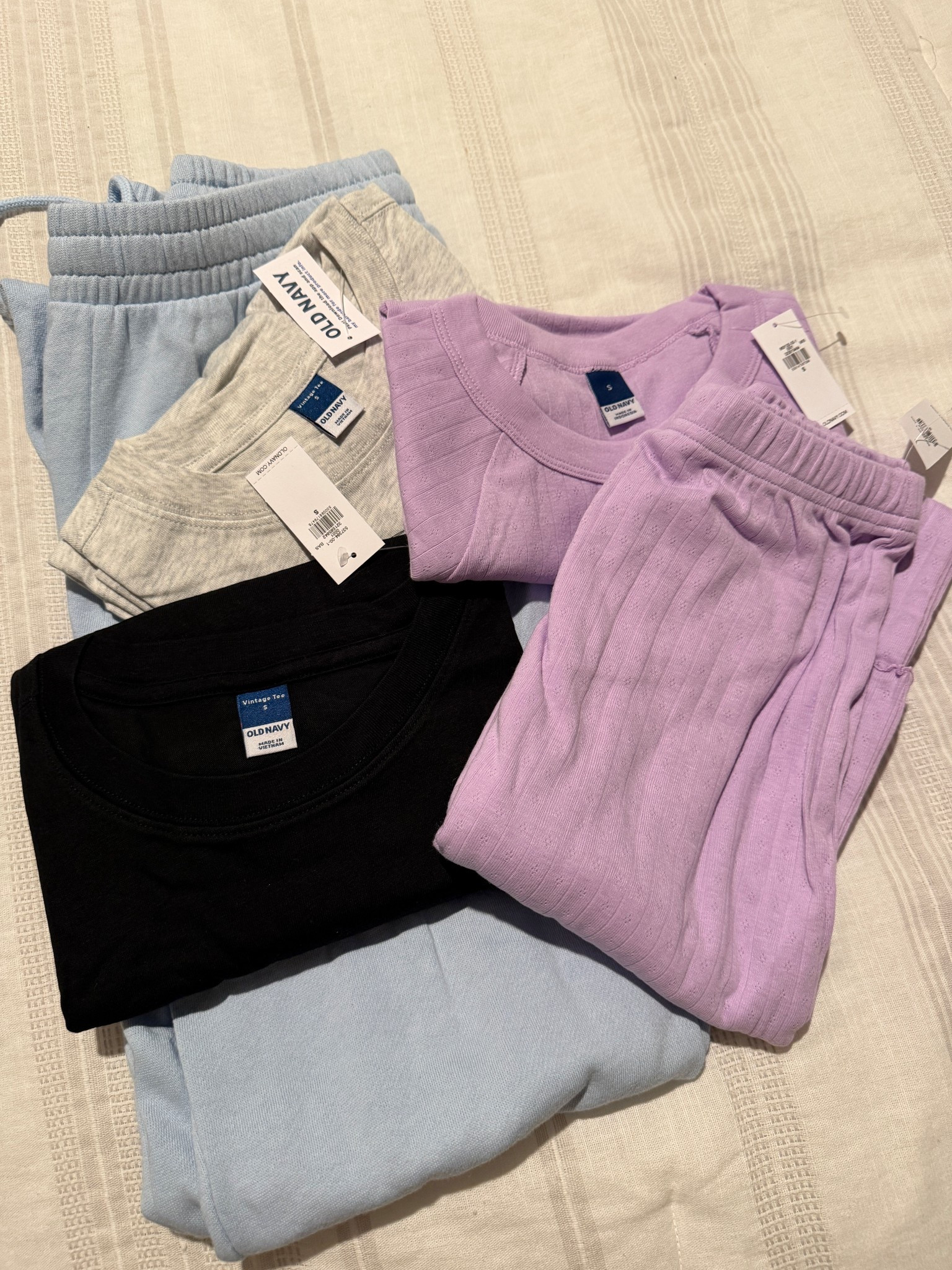 Clothes that are getting me through the newborn period. 

#LTKBaby #LTKootd #LTKmomlife