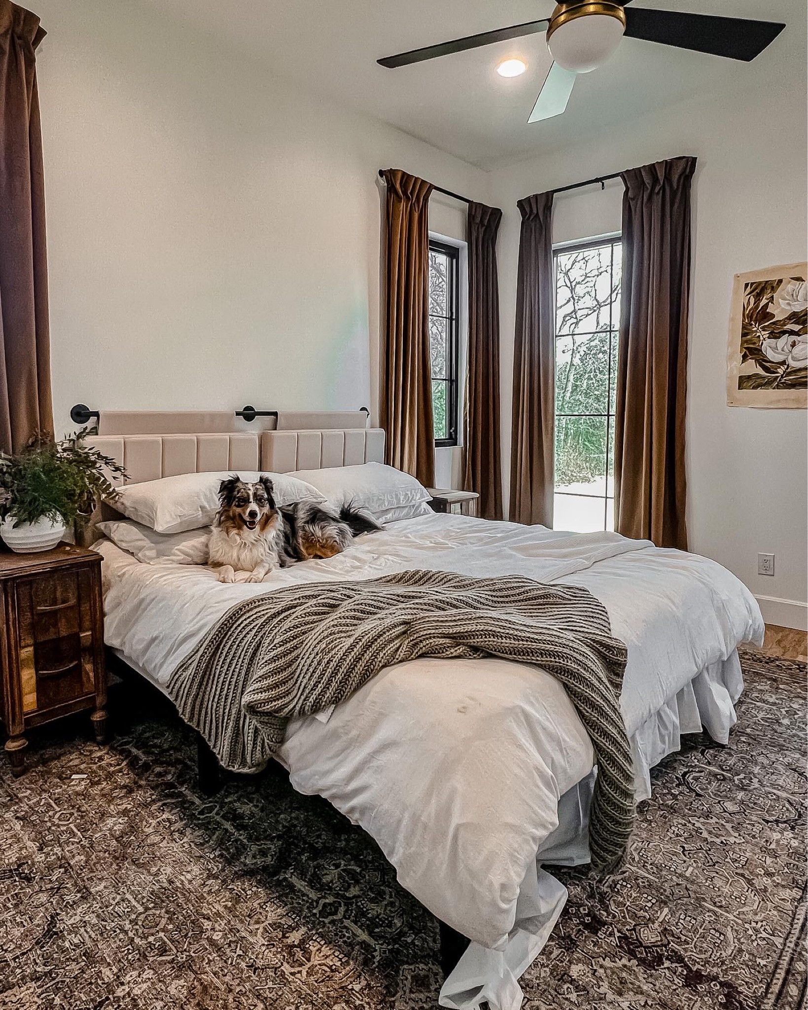 I always want my guest to feel cozy and at home-that’s why during the holiday season I focuses on making our guest room as comfortable as possible! Check out these links!

#LTKhome