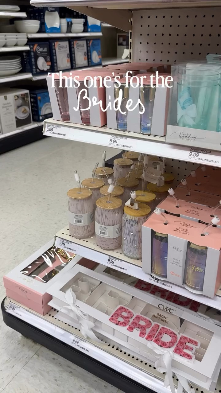 NEW Bridal gifts and party finds at Target! 💍🎯 Follow + comment “SHOP” for a link! (make sure you’re following to receive it) ✨ & if you love Holiday finds and gift ideas, follow along for more! 

#Targetcreator #targetfinds  #targetstyle
