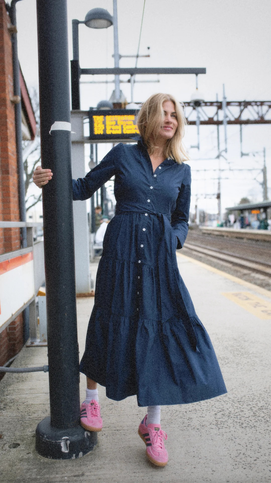 Flounce Shirt Dress - Navy | Marea