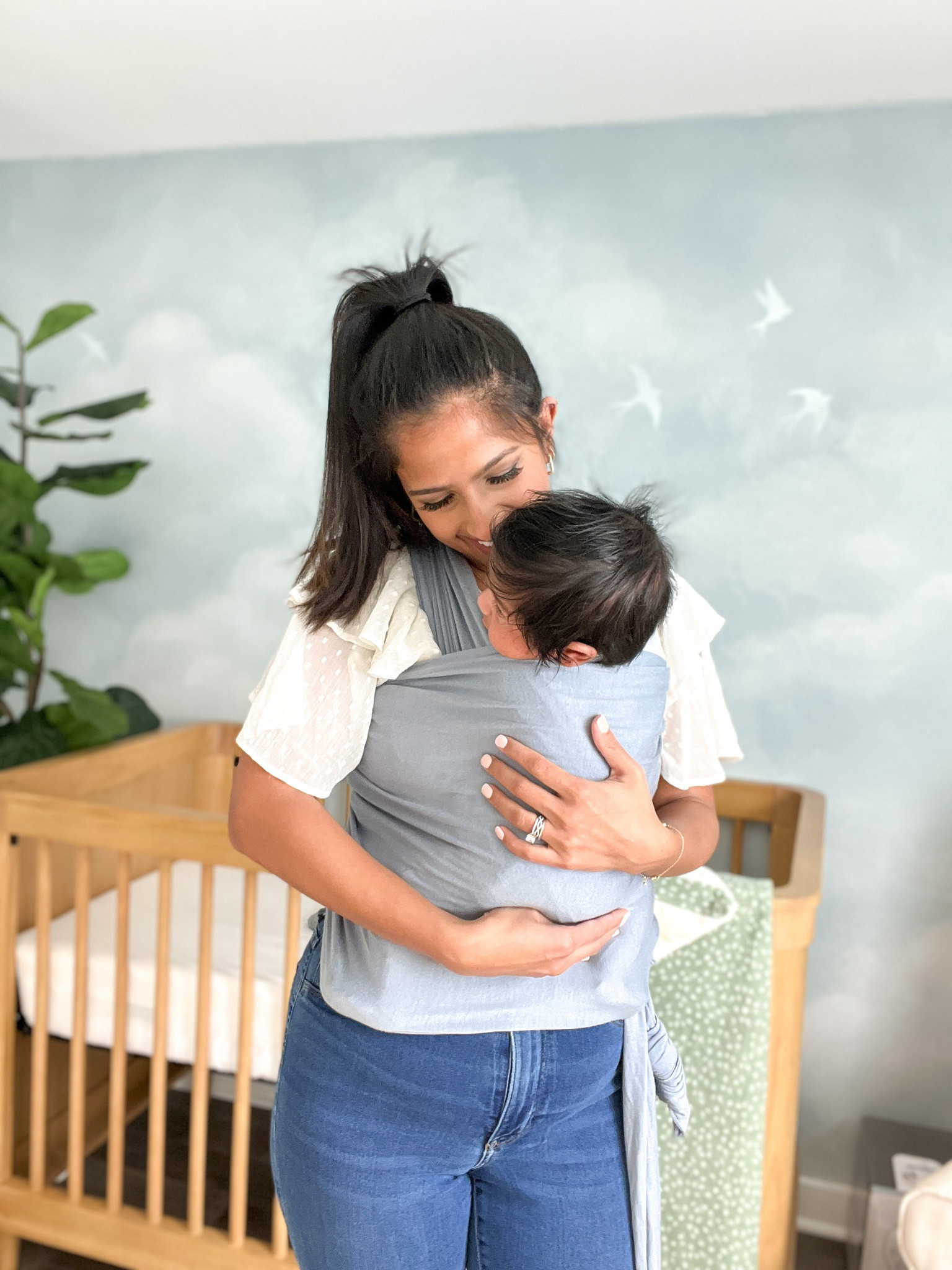 best baby carrier wrap! use my code GENUINELYGOPI10 for 10% off your order! ✨

#sollywrap #babycarrier #babywrap #newbornessential

#LTKbaby #LTKfamily #LTKkids