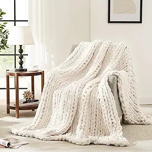 L'AGRATY Chunky Knit Blanket Throw,Soft Chenille Yarn Throw Blanket 50x60，Handmade Cable Knit C... | Amazon (US)