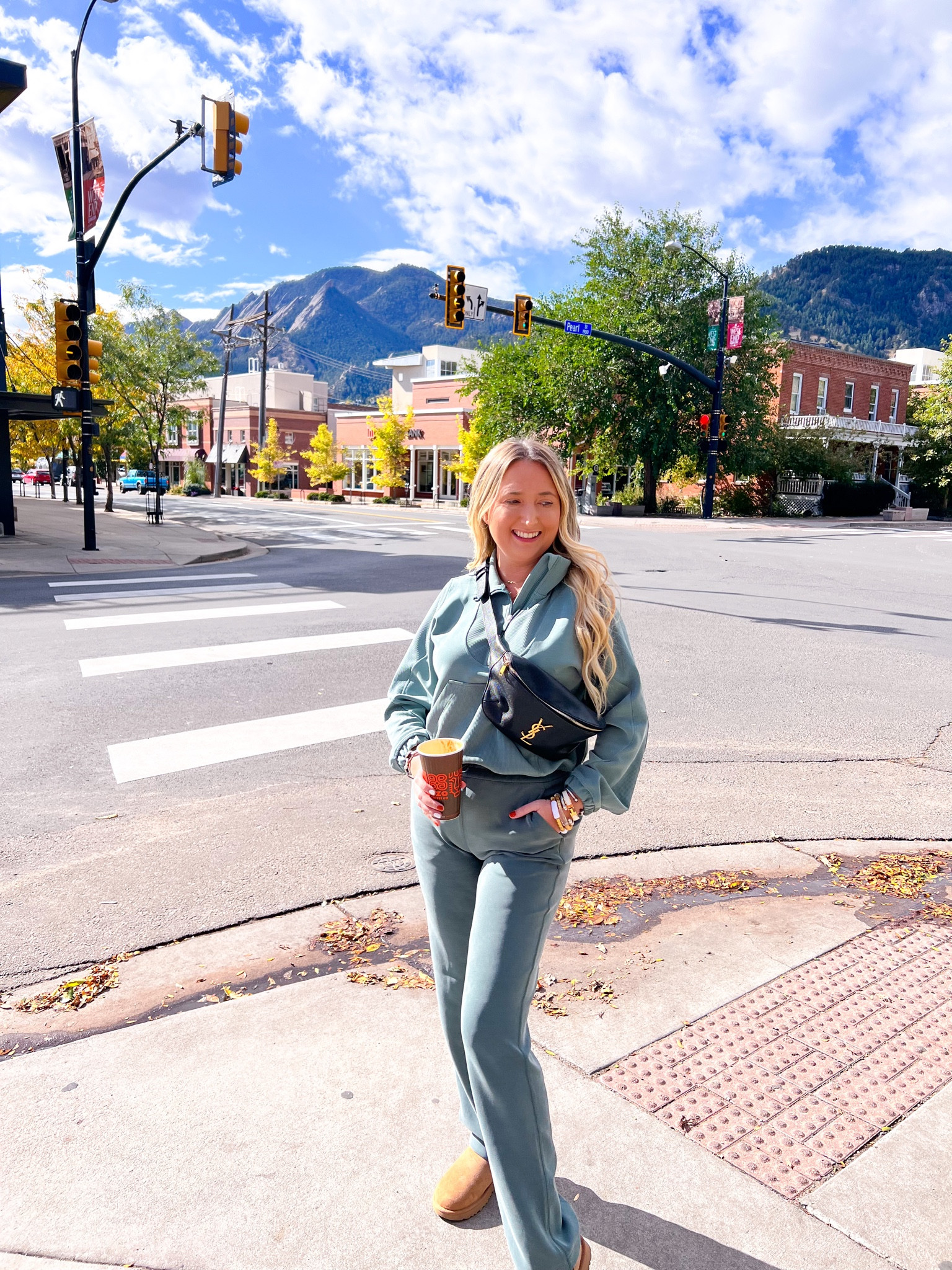 Fall matching set

Lululemon. Lululemon set. Lululemon softstreme. Ugg ultra mini. Ysl bag. Bumbag. Belt bag. Travel outfit. Travel look. 

#LTKitbag #LTKtravel #LTKSeasonal