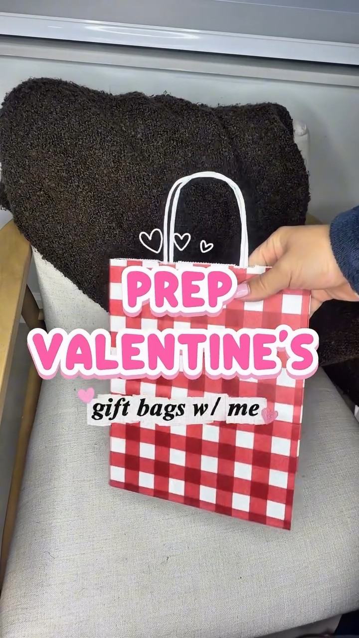 A little Galentine’s day self-care [love] package for my kids teachers/ assistants. 

Take care of them. Small gestures bring big rewards. 

#selfcarematters #teachergift #galentinesday #gifting #giftideasforher