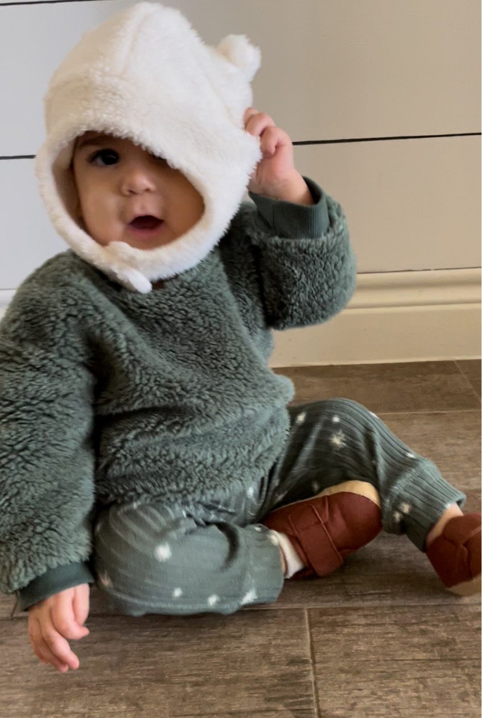 Found this cute Baby Outfit from Target!!

It’s cozy, comfy and cute! 
Plus is under $20!

#LTKSeasonal #LTKbaby #LTKHoliday