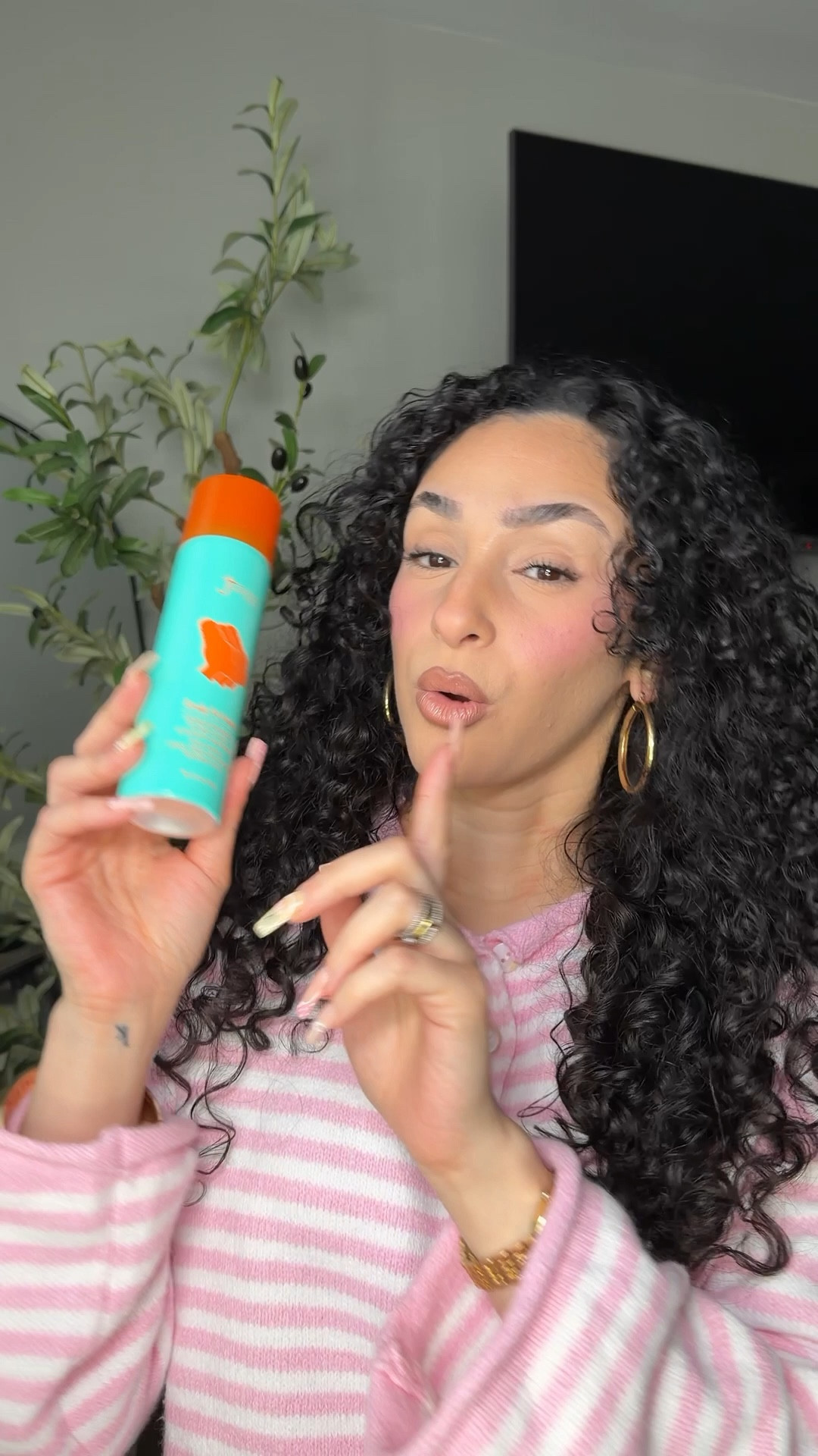 Can this @juviasplace setting spray last all day long ?!

#LTKBeauty