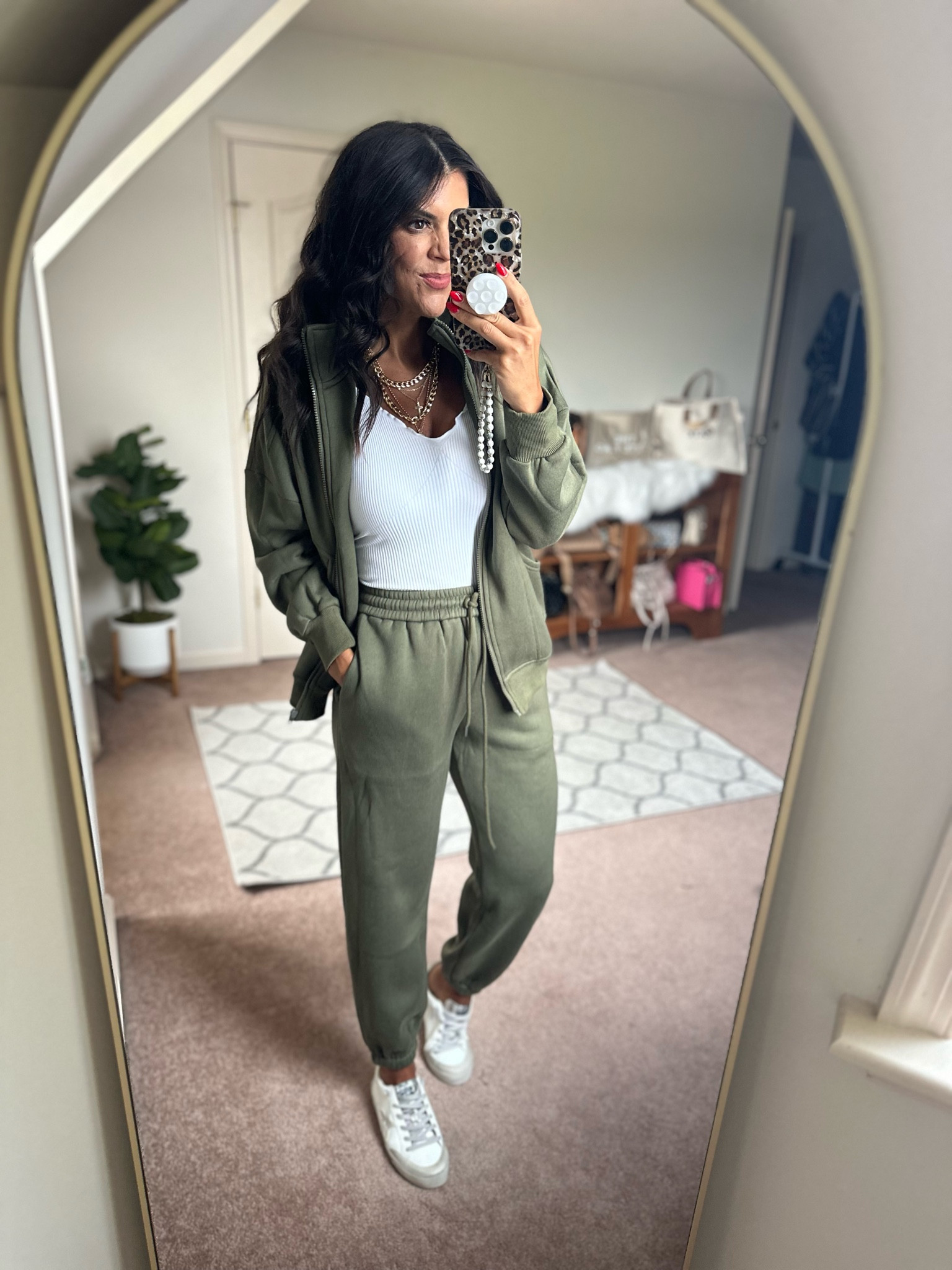 Lounge set great for fall!

#LTKSeasonal #LTKFindsUnder100