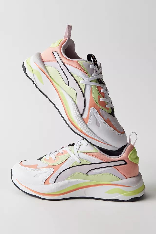Puma RS-Curve Mismatch Women’s Sneaker | Urban Outfitters (US and RoW)