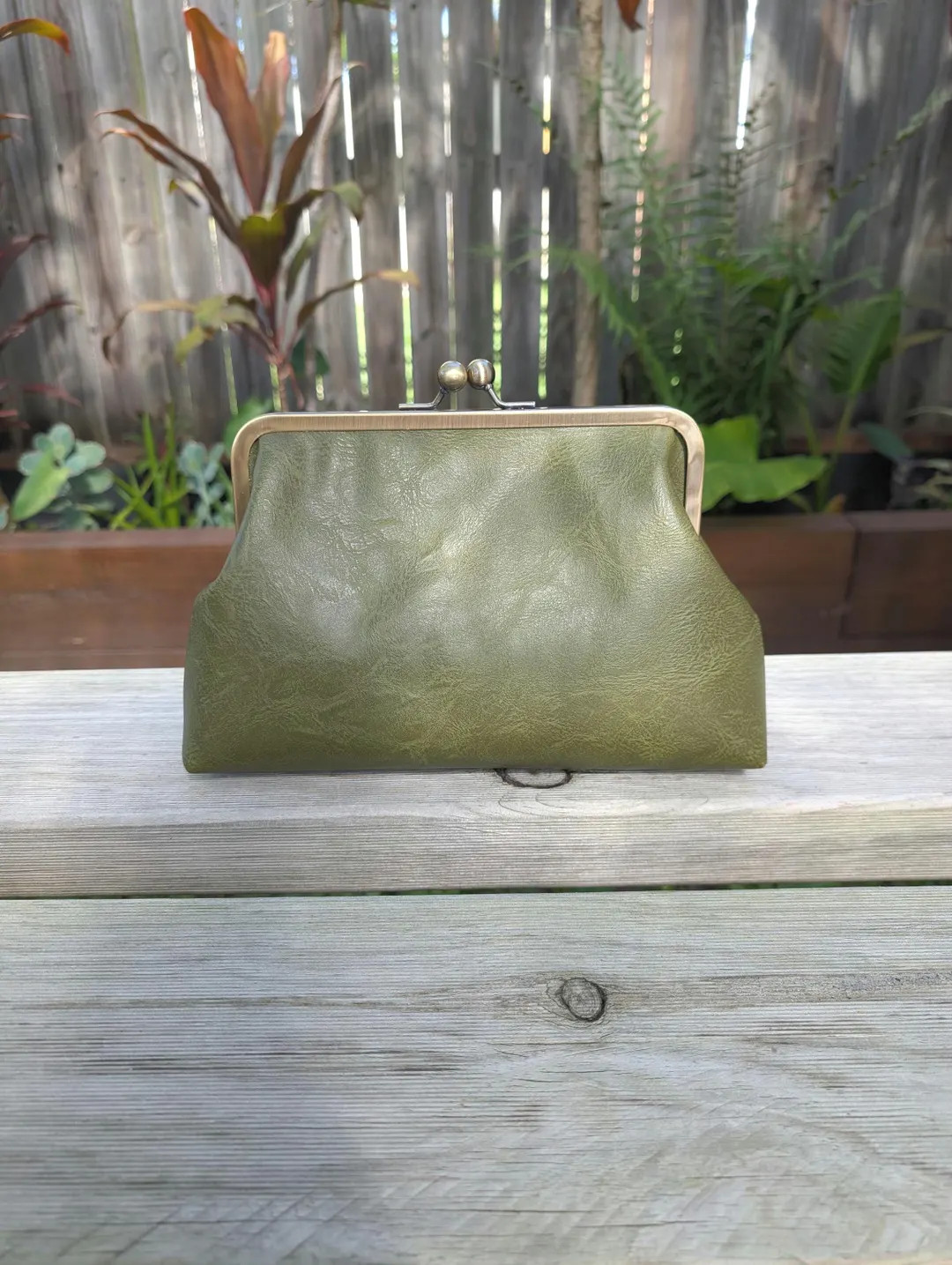 Forest Green Metal Kisslock Clutch/shoulder Bag/ Hand Bag/crossbody Bag/ Premium Faux Leather Cla... | Etsy (US)