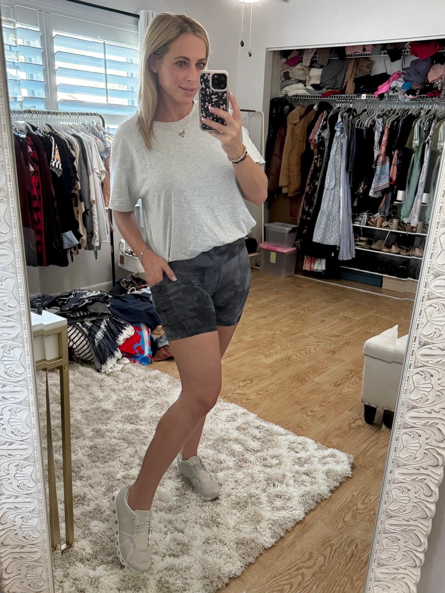 Gym outfit 

#LTKMidsize #LTKFindsUnder50 #LTKActive