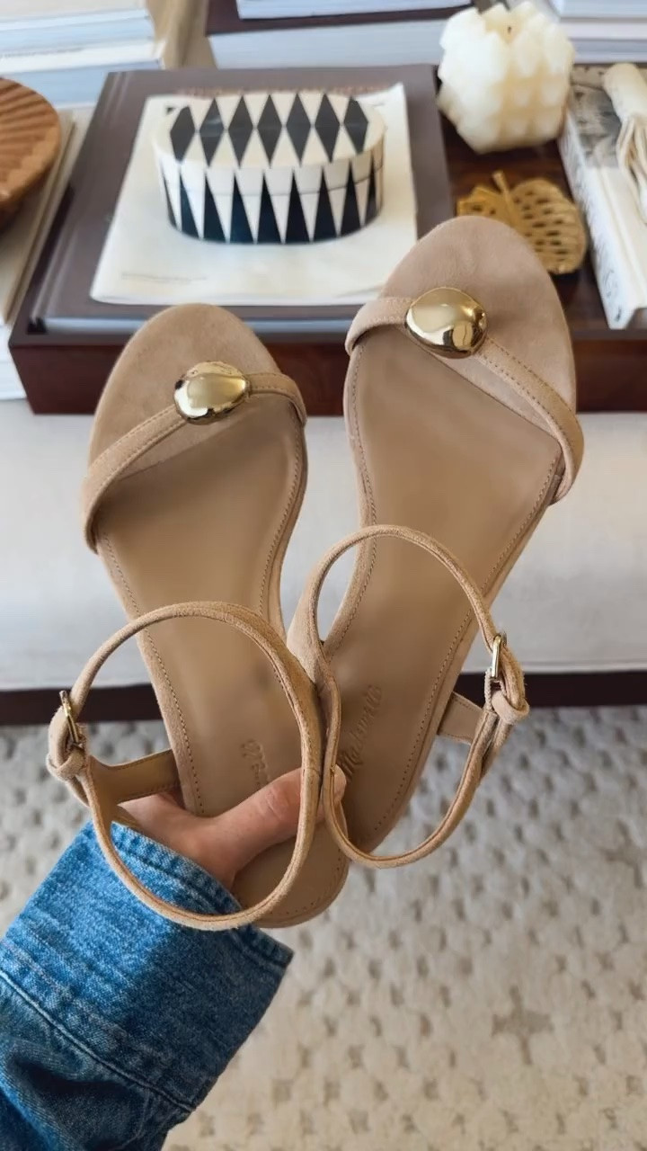 Spring sandals 

Such a fun sandals to have for spring & summer!,
LolaRioStyle spring outfit ideas , casual style , chic everyday outfits,  spring wardrobe staple , what to wear, @Madewell

#LTKxMadewell #LTKootd #LTKgrwm