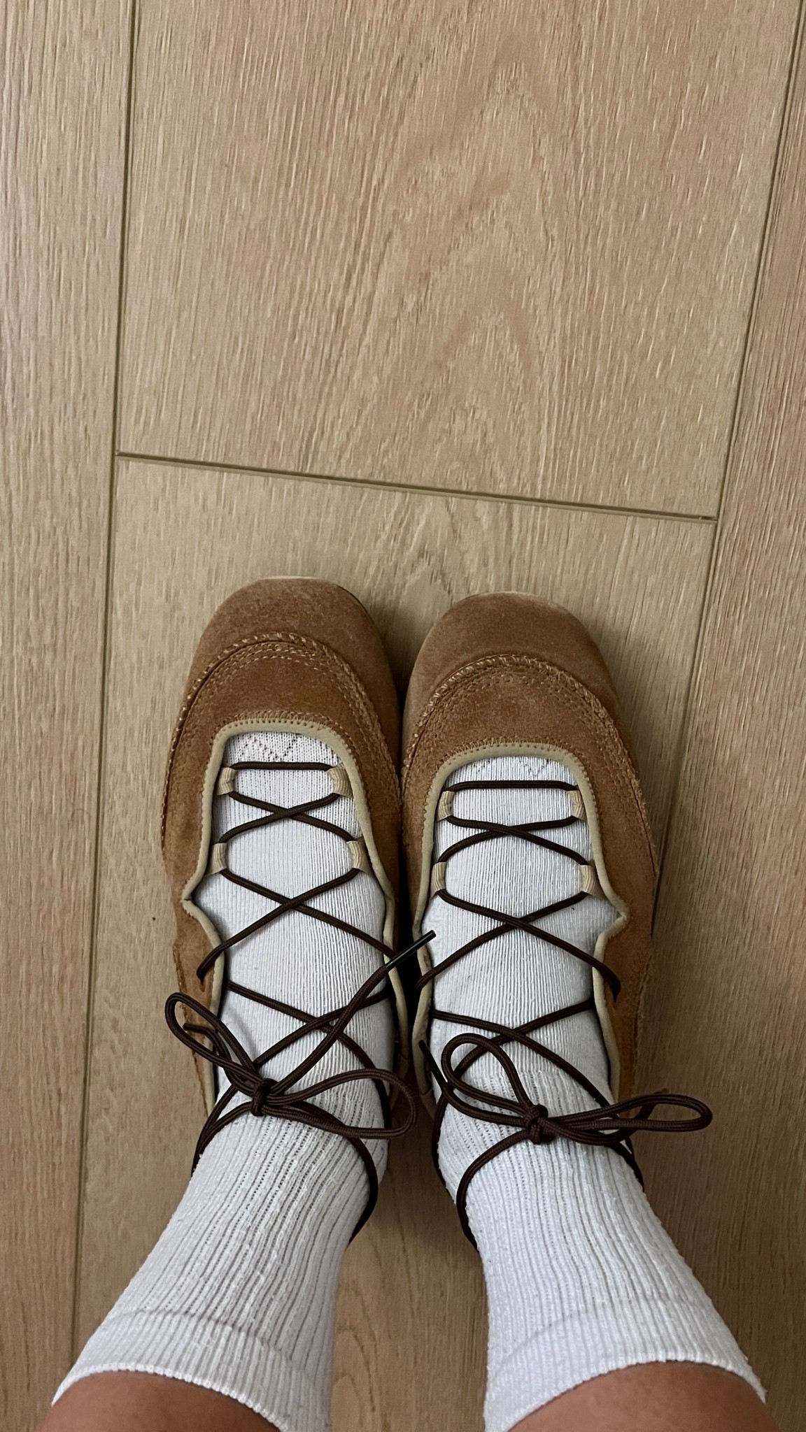 my new Ugg Ballet sneakers!! Can’t wait to style these 🤎 #ltkshoecrush #ugg #uggballetflats

#LTKootd #LTKSeasonal