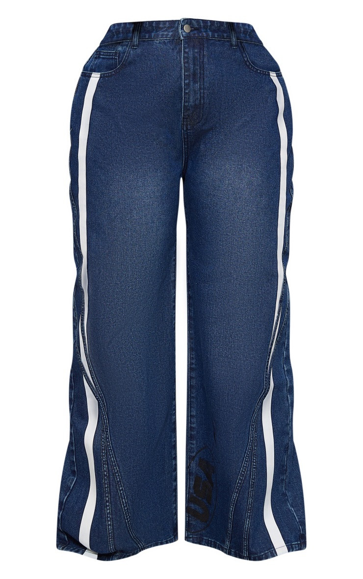 Plus Mid Blue Wash Graphic Detail Panelled Wide Leg Jeans | Pretty Little Thing (Australia & New Zealand)