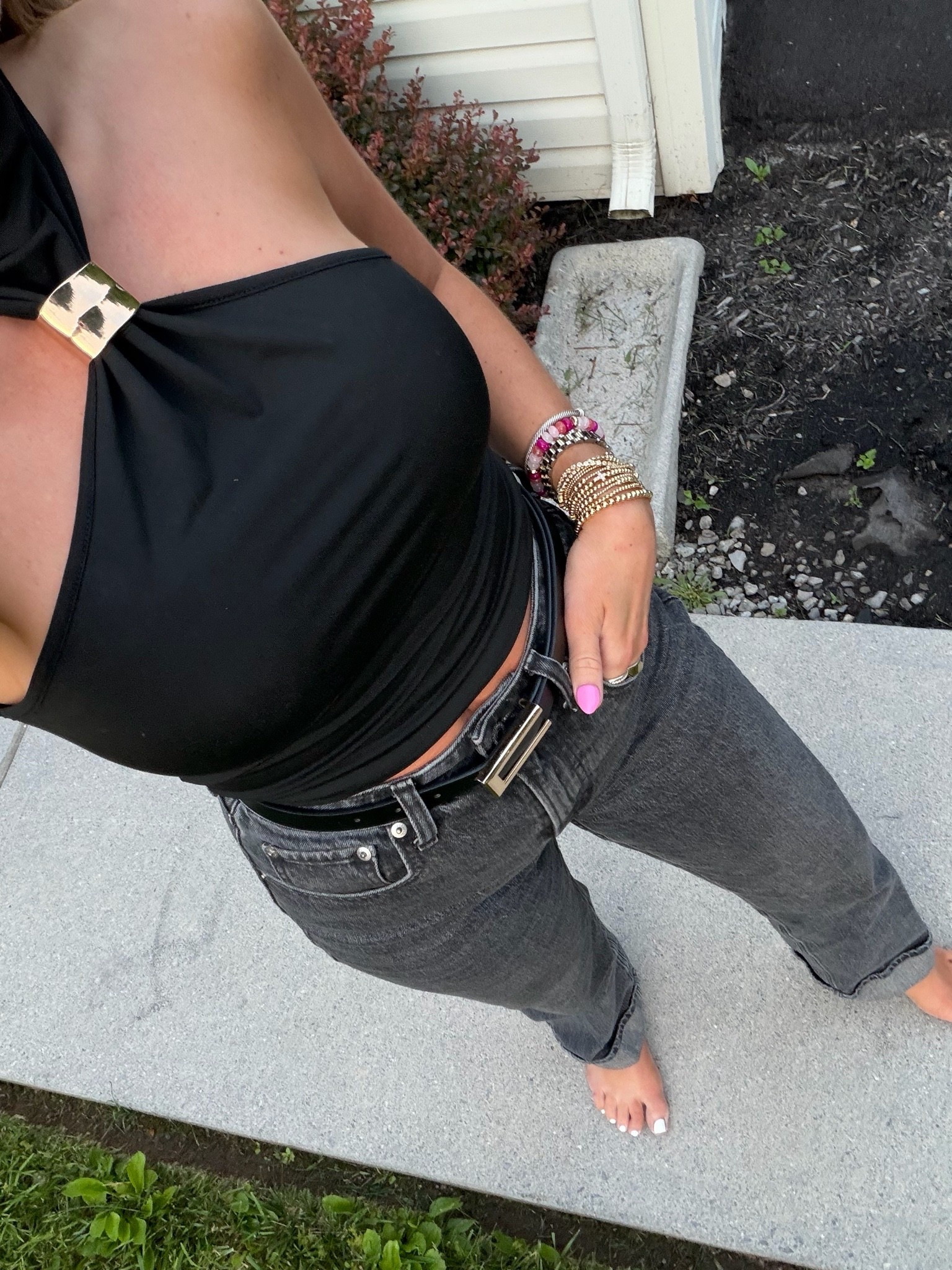 I’m a sucker for all black 🖤🖤

#LTKdayinmylife #LTKxAbercrombie #LTKootd