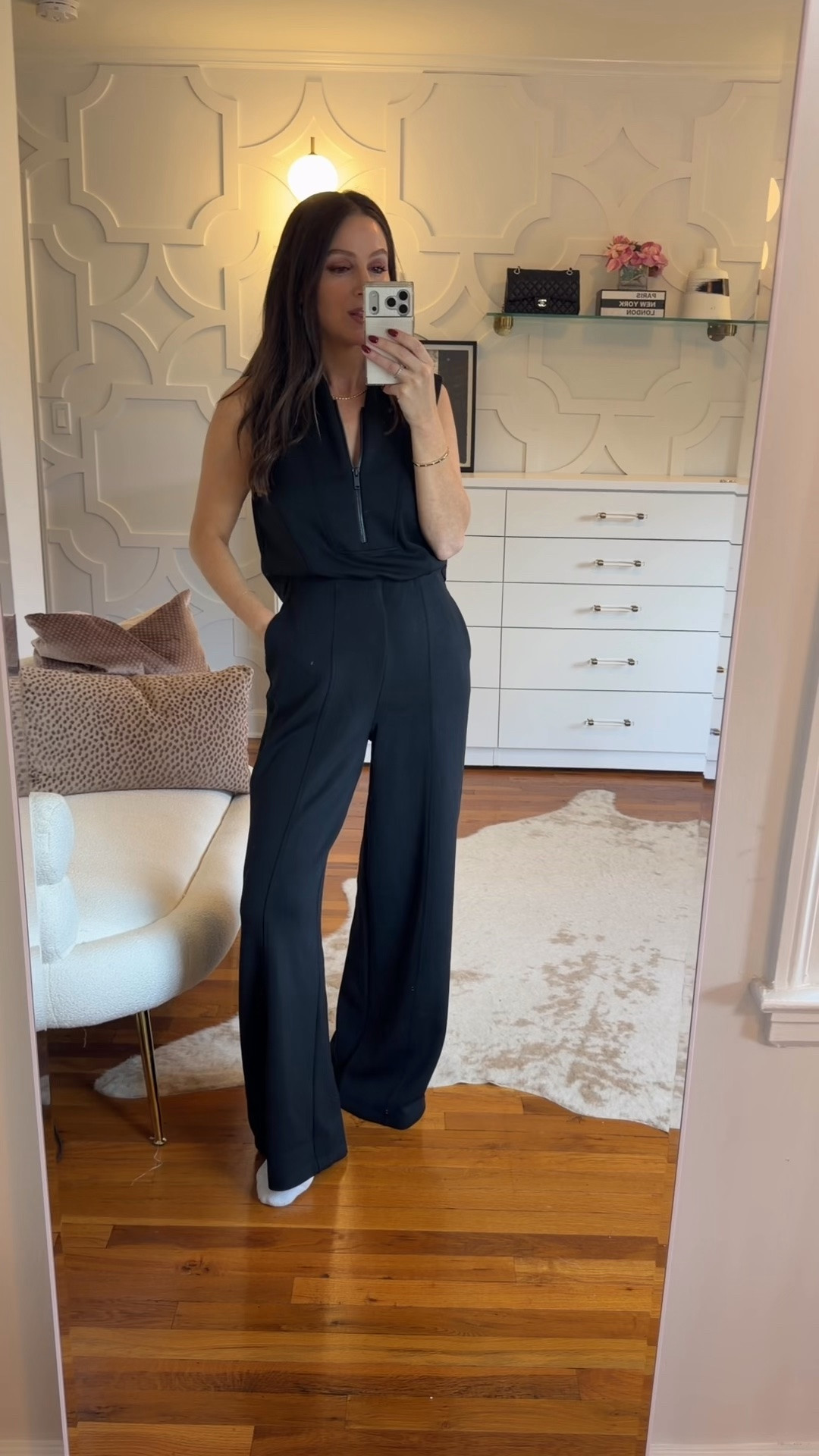 So in love with this jumpsuit. The perfect elevated casual piece to run errands, travel, carpool, and transition through the seasons. Comes in regular, petite, and tall lengths and linked my other Spanx faves, too! I am 5’5 and a half and always do the regular length! If you’re a first time customer you can use my code JULIEKXSPANX for 15% off your first order ❤️

@Spanx #ad