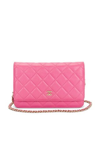 chanel Chanel Caviar Wallet On Chain in Pink - Pink. Size all. | FWRD 