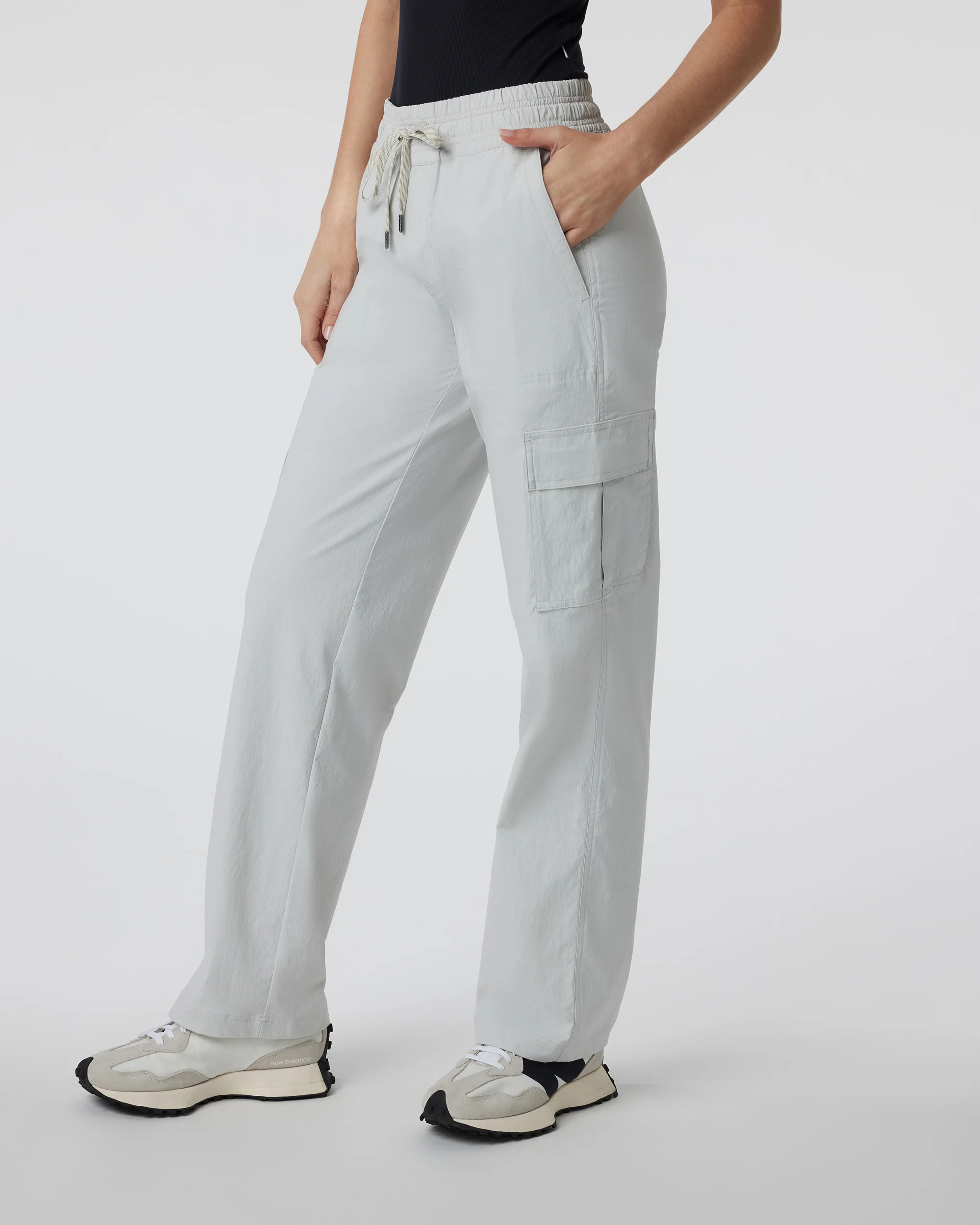 Birch Cargo Pant | Women's Frost Grey Pants | Vuori | Vuori Clothing (US & Canada)