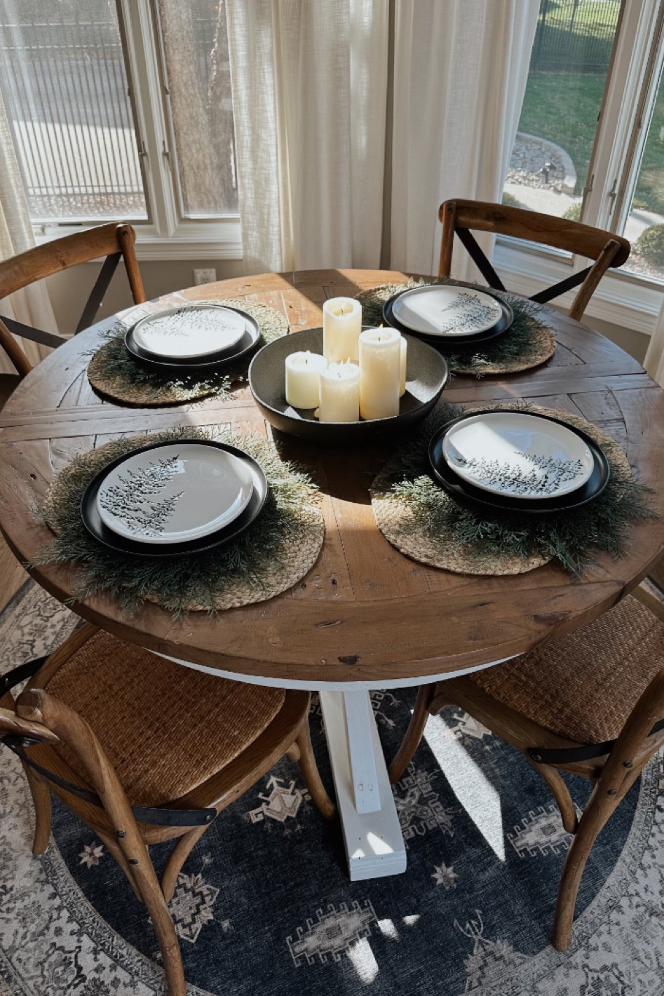 Christmas place setting! 

Christmas decor 
Christmas tree 
Christmas 

#LTKHoliday #LTKhome #LTKSeasonal