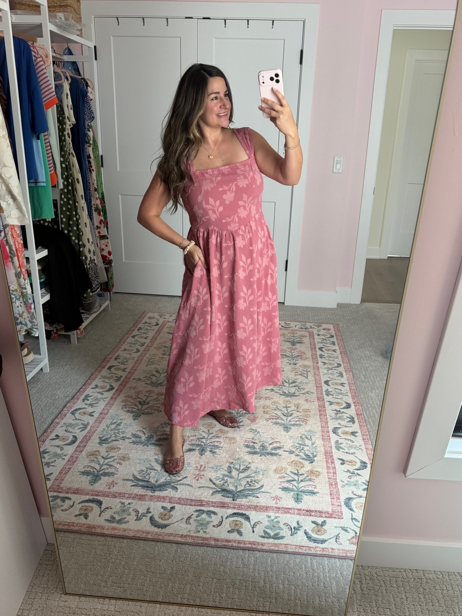Such a pretty pink dress that looks so cute with my pink jelly shoes! Wearing a size large.


Wedding guest dress, occasion dress, pink dress, jelly sandals, sparkly shoes, bridal shower dress, baby shower dress, floral dress, Amazon dress

#LTKMidsize #LTKWedding #LTKootd