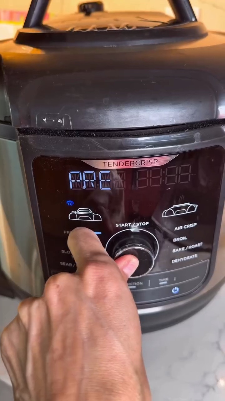 Receta fácil: Barbacoa de lengua ✨

#barbacoa #recetafacil #recetas #recipe #pressurecooker #airfryer #cooking #tacos #cocinando #tacotuesday🌮 #rgv #rgvlife #rgvblogger #instagood #instalike #latina #instamood #mompreneur #healthylifestyle #brownsville #mcallen #spi