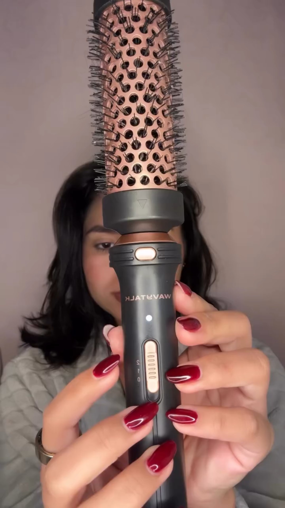 El tutorial que me salva el look en minutos 💁🏻‍♀️✨ volumen, brillo y movimiento sin complicaciones
#wavytalkthermalbrush #wavytalkhair #corteencapas #tutorialenespanol