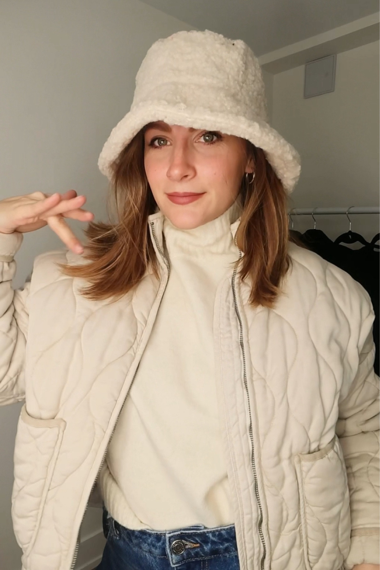 Sherpa bucket hat 🐑❄️

#LTKSeasonal #LTKstyletip #LTKsalealert