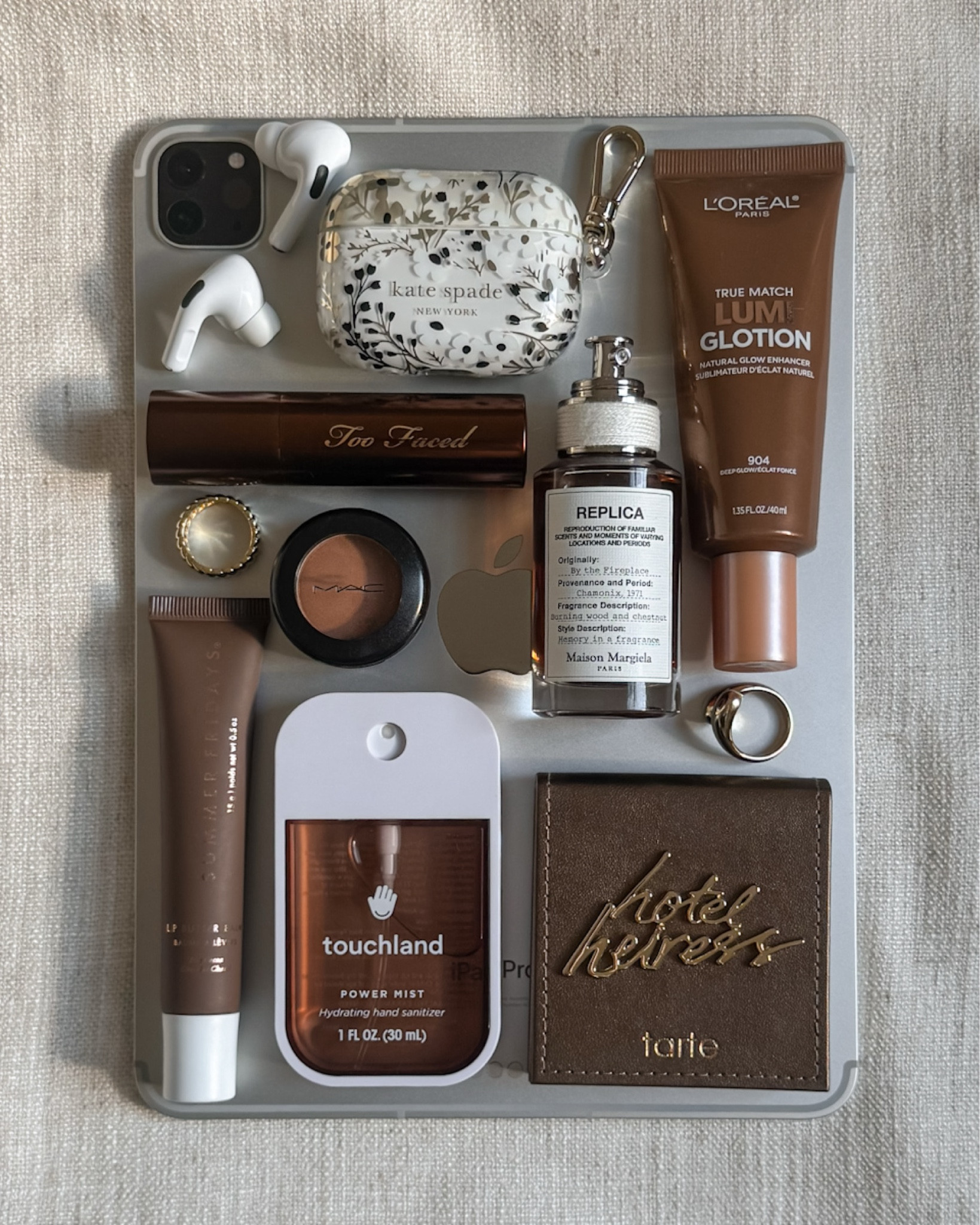 Brown beauty 🤎 

#beauty #skincare #ulta #sephora

Bronzer, foundation, perfume, eyeshadow, makeup, aesthetic, touchland, tarte, L’Oréal, summer fridays, winter, spring, Mac, Kate spade, iPad, vibes, neutral, too faced

#LTKBeauty #LTKFindsUnder50 #LTKMostLoved