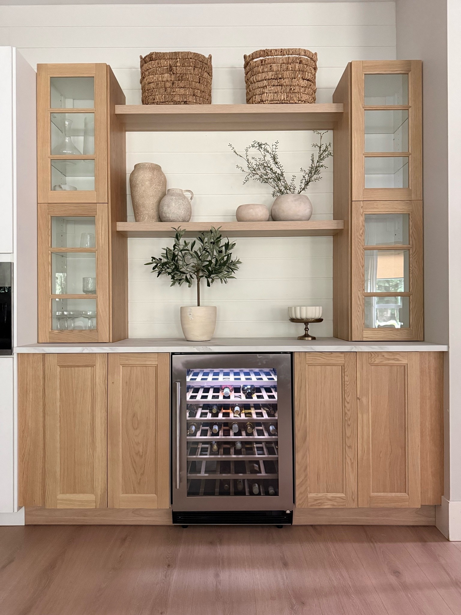We just installed these white oak cabinets in our kitchen. And they’re from IKEA! A huge money saver👏👏
Bar fridge is IKEA too!