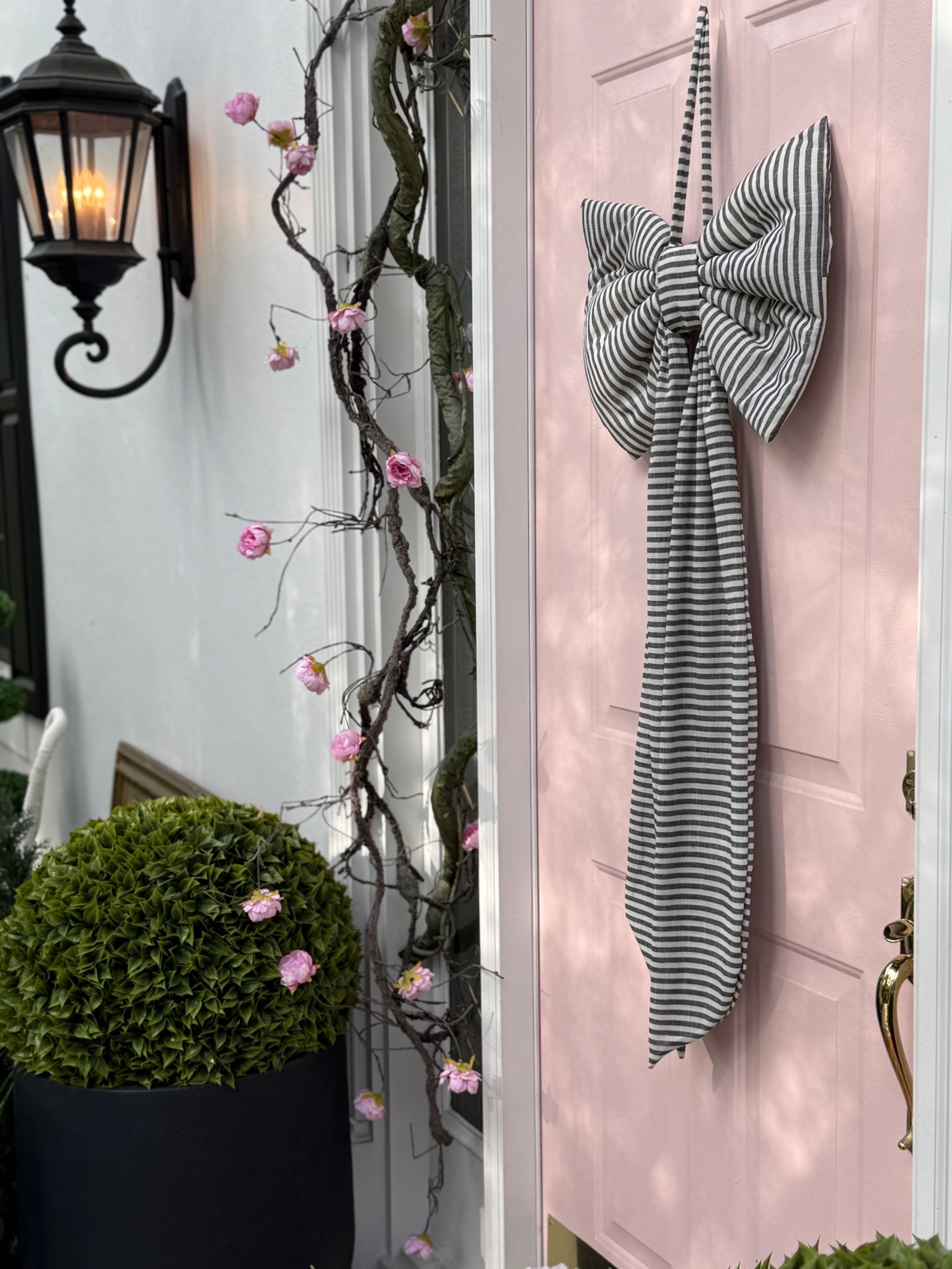 The perfect decor for your front door! 🎀

#LTKHome #LTKSeasonal #LTKMothersDay