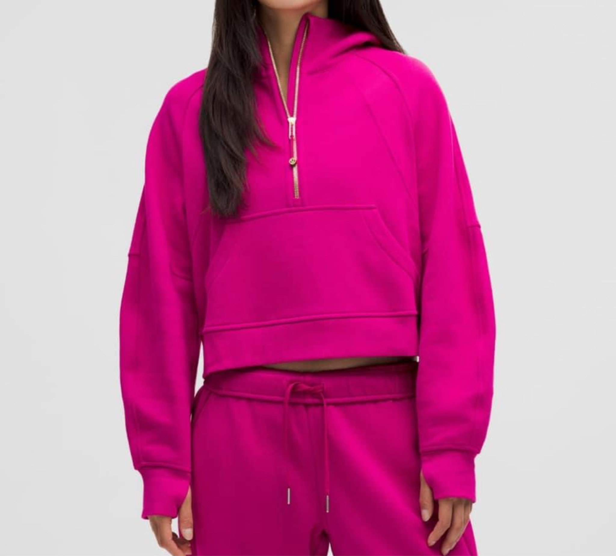 This color launched tonight💕💕💕

I love this bright Ripened Raspberry with Gold color!!!


#LTKFitness #LTKFamily #LTKActive