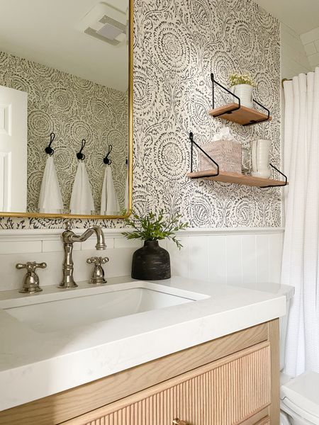 Bathroom Design Inspo

Home decor  how to style  target finds  target home  bathroom decor  home finds  neutral home  modern home  styling tips  kids bathroom ideas

#LTKhome #LTKstyletip