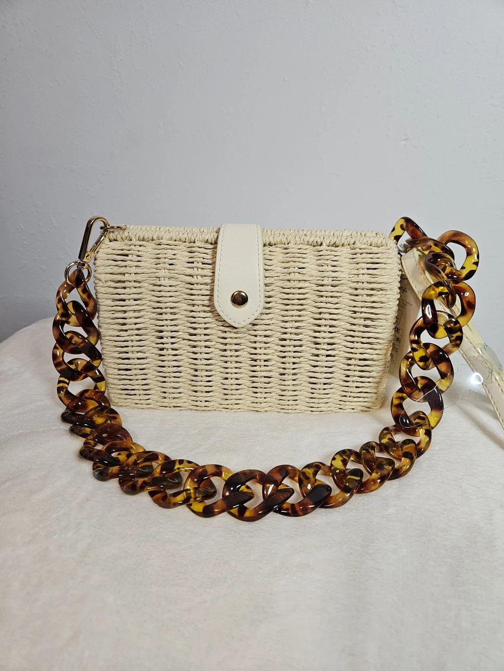 Woven Straw Crossbody Bag with Tortoiseshell Chain Strap - Cream | Poshmark