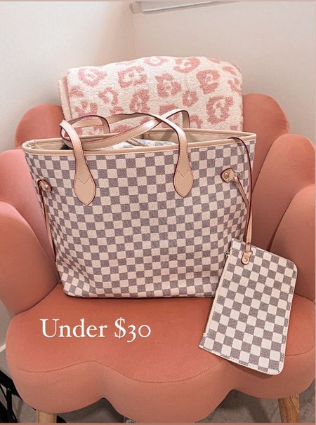 Affordable Neverfull look for less 
Budget-friendly LV lookalike
Louis Vuitton inspired Neverfull 
Designer-inspired tote bag
Cheap Louis Vuitton alternative
LV Neverfull for less
Inexpensive designer tote
Neverfull bag lookalike
Affordable luxury handbag
Neverfull inspired tote
Cost-effective tote 
Designer tote on a budget 

#LTKItBag #LTKSaleAlert #LTKFindsUnder50