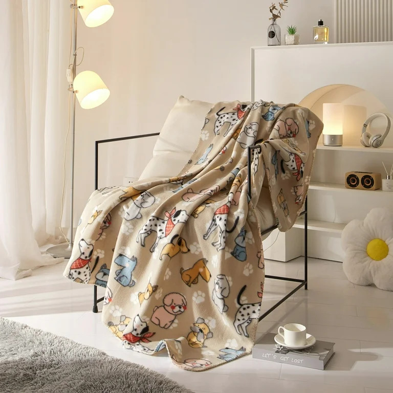 Mainstays Dogs in Scarves Fleece Throw Blanket 50" x 60" | Walmart (US)