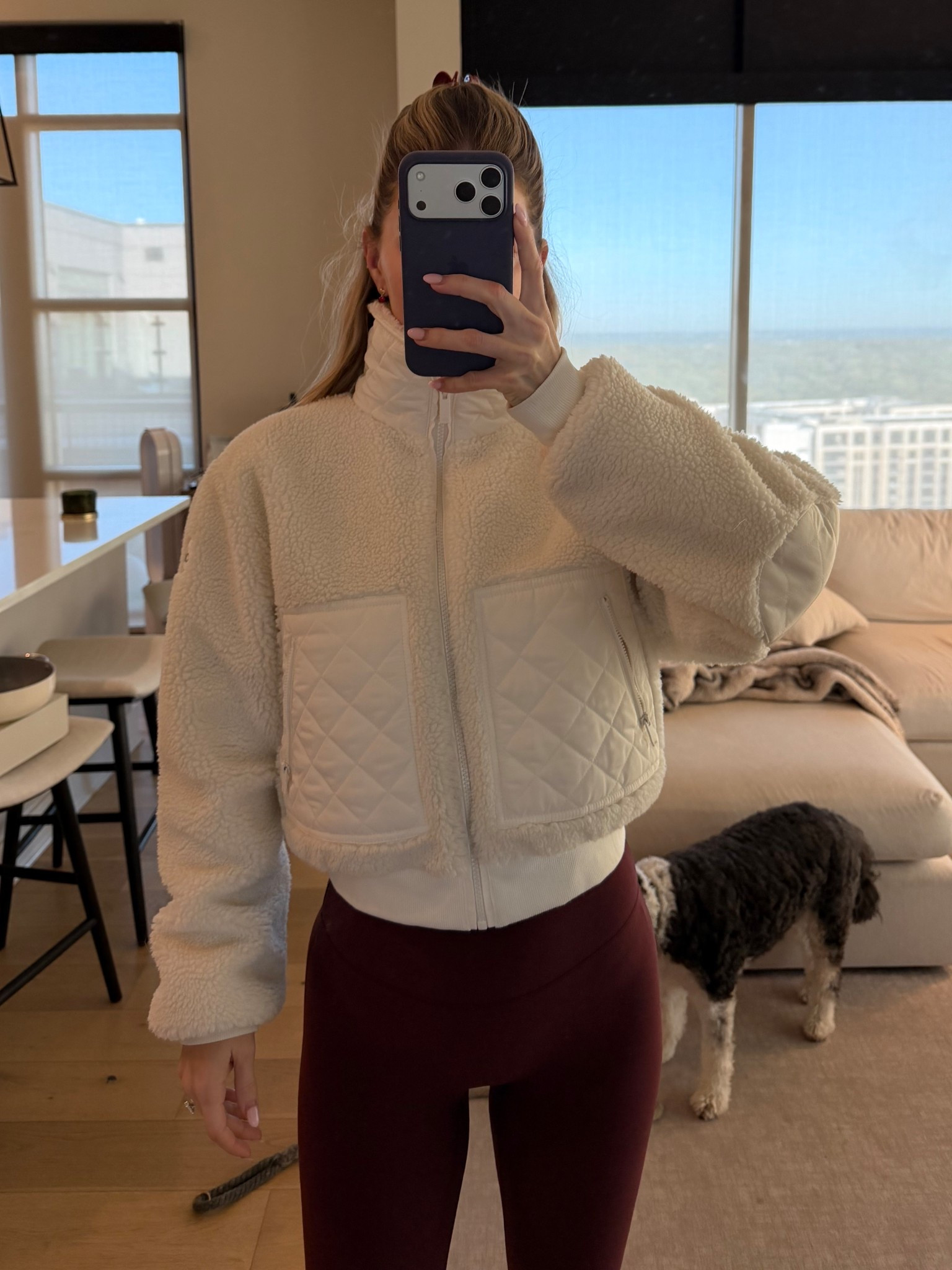 Size small - I wore this jacket so much last winter and I’m so happy to see that it’s back in stock