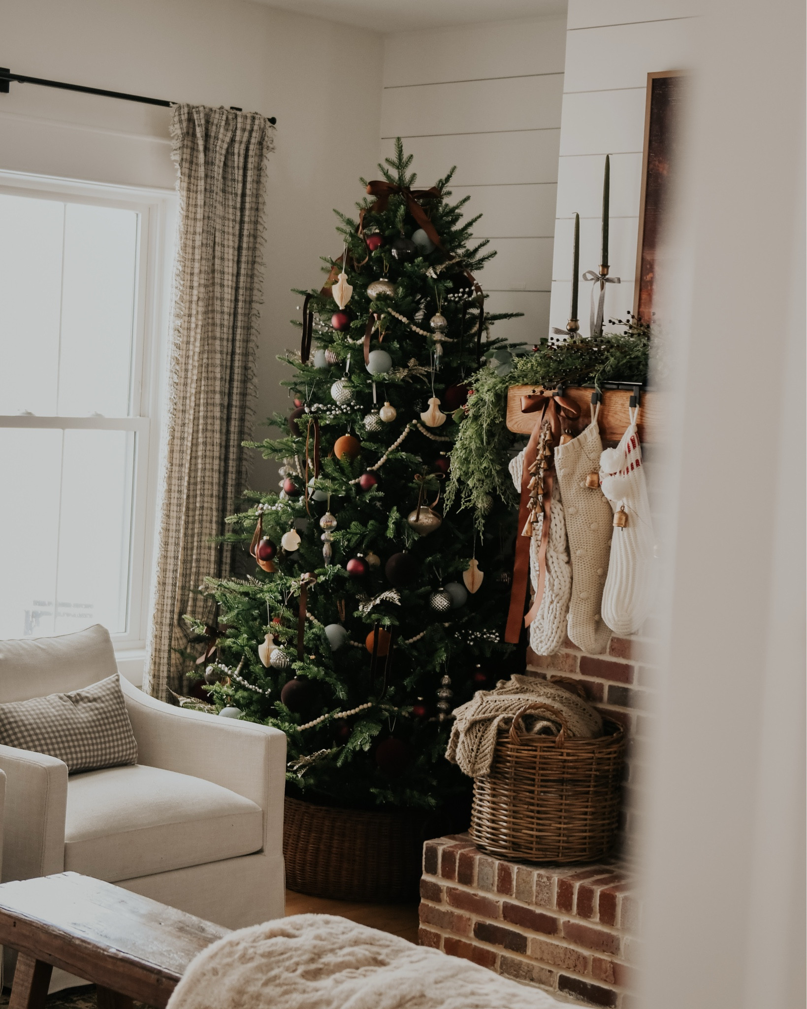 The grand duchess is looking quite grand 🎄 

#LTKCyberWeek #LTKHoliday #LTKHome