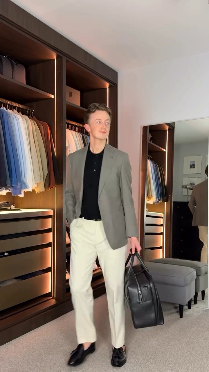 Styling a blazer,

We all have a matching suit in our wardrobe, but I love mixing and matching the pieces to get more wear out of them, 
Here I’ve styled my blazer with some cream trousers, and a black polo for a clean timeless look that works for so many situations, 
 
#mensfashion #blazerstyling #mensstyle #ootdmen