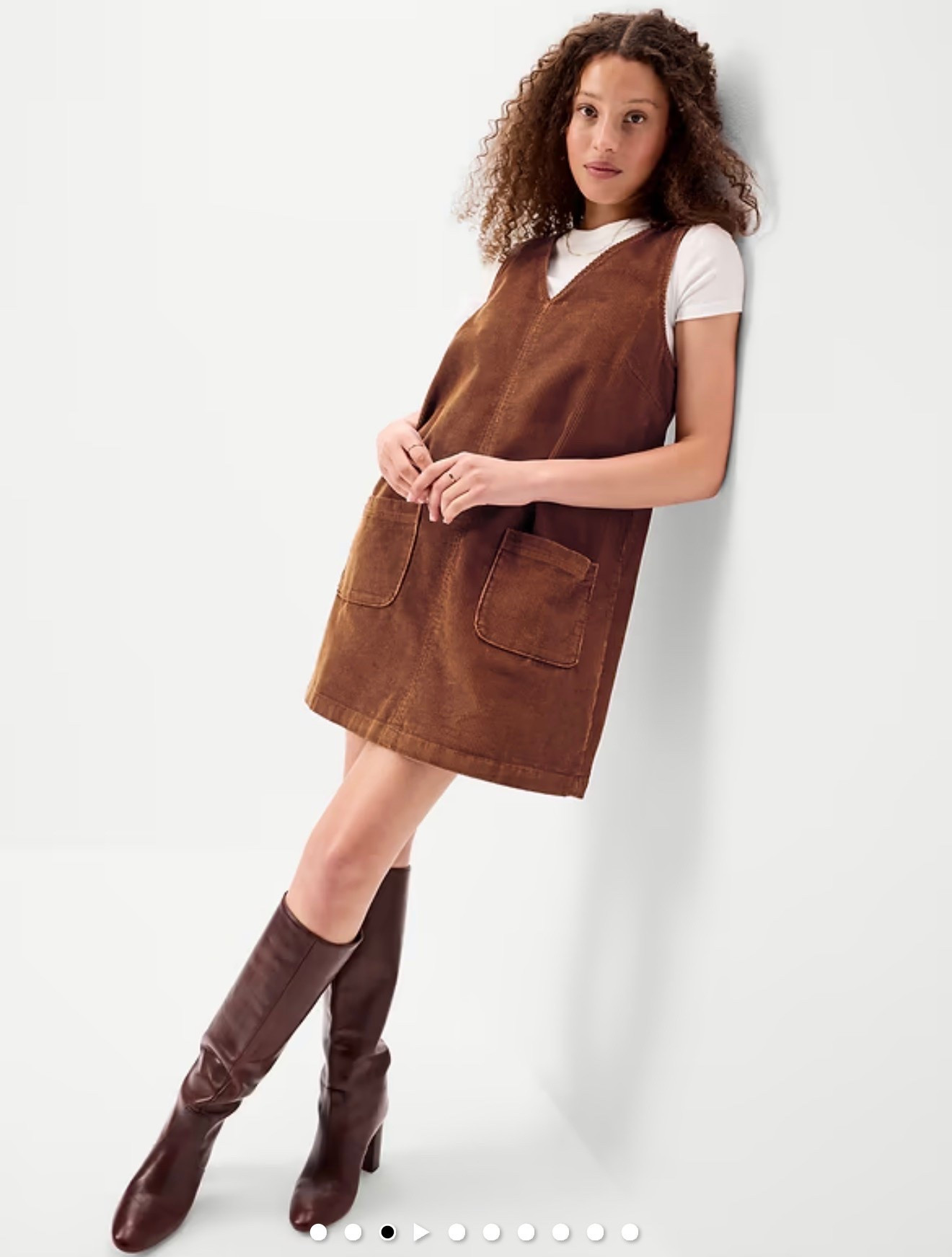 Fall’s It Dress Under $25 🍂🤎

This Old Navy sleeveless pinafore mini dress is giving all the cozy fall vibes! The rich brown color, oversized patch pockets, and easy shift silhouette make it perfect for layering. Pair it with a fitted tee now, then swap in a lightweight turtleneck when the temperatures drop. Add knee-high boots, loafers, or sneakers for an effortless fall look you’ll wear on repeat.

Bonus: It’s currently 50% off, making it an easy wardrobe win without breaking the budget! 🤎🍁

Fall fashion, Old Navy finds, pinafore dress, sleeveless mini dress, brown fall dress, affordable fall outfits, knee-high boots, layered fall style, women’s fall wardrobe, budget-friendly fashion.

#LTKSaleAlert #LTKWorkwear #LTKOver40
