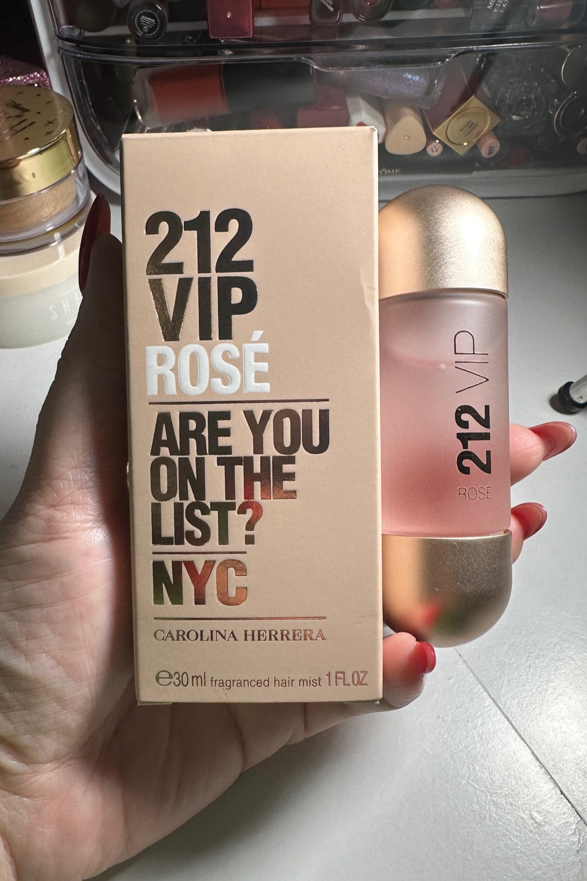 Esse 212 é para perfumar os cabelos 

#LTKbeauty #LTKbrasil