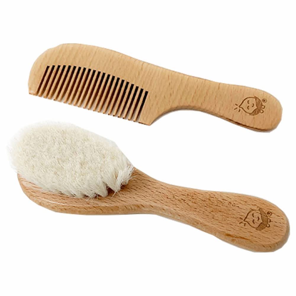 green sprouts Baby Brush & Comb Set | Gently grooms baby's hair | Made of natural wood and bristl... | Amazon (US)
