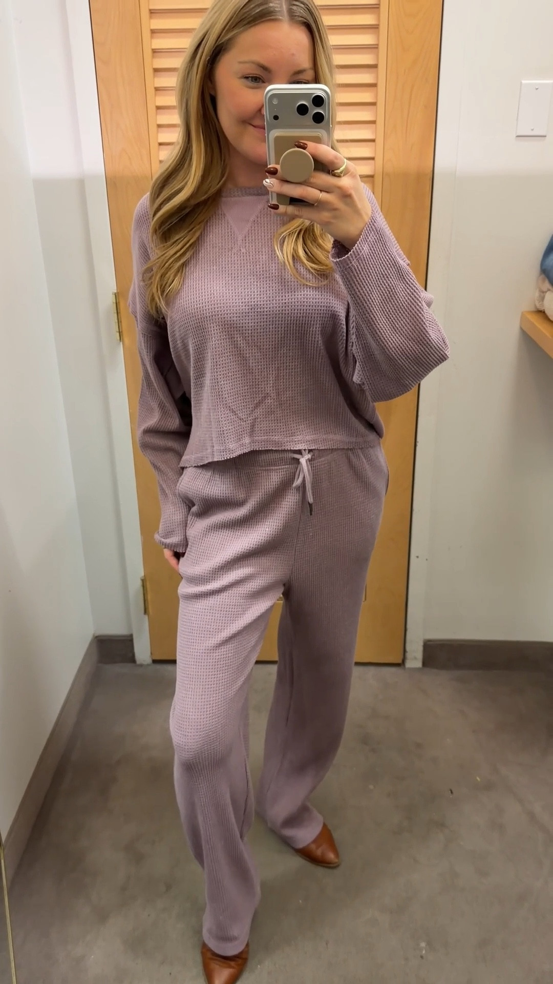 Comfy outfit 

#LTKGiftGuide #LTKSeasonal #LTKHoliday