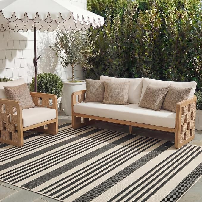 SAFAVIEH Courtyard Outdoor Area Rug 9x12, Large Black & Bone CY6062-216 | Amazon (US)