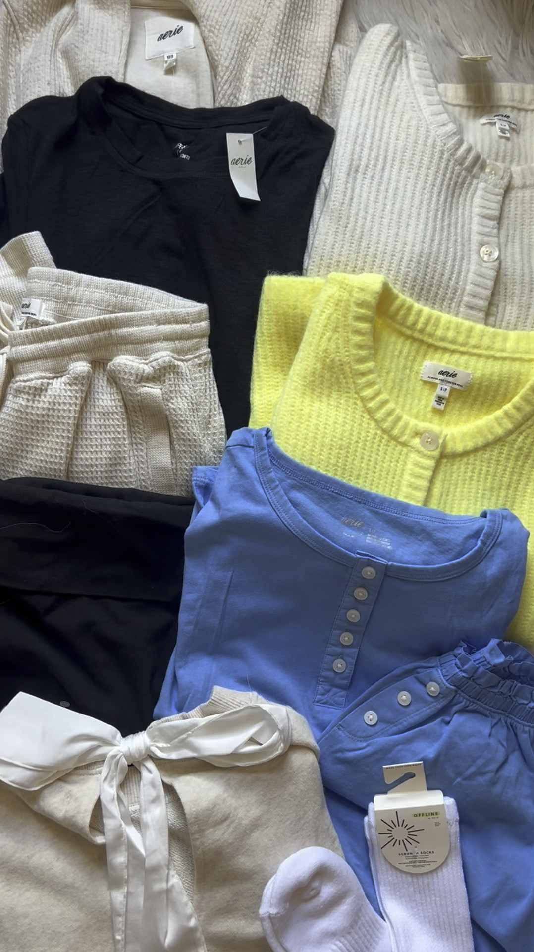 @aerie new arrivals!🤍🍋
•


#LTKSeasonal #LTKVideo #LTKSaleAlert