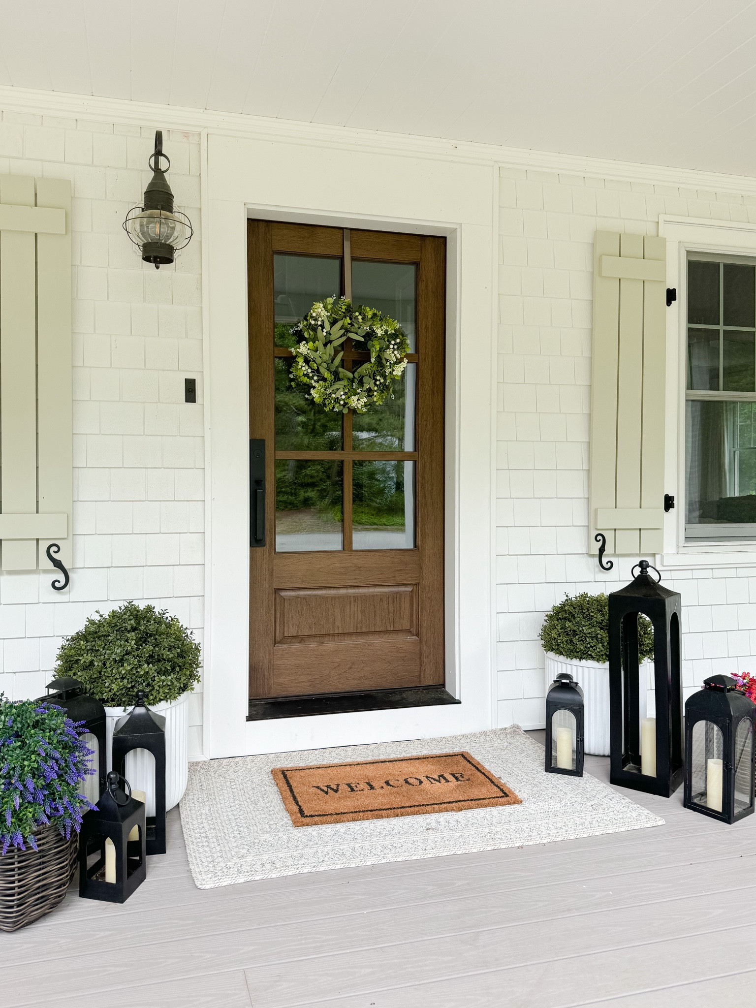 Summer Front Porch

Home  home decor  home favorites  spring front porch  spring home decor  seasonal decor  wreath  planters  area rug  coastal home

#LTKStyleTip #LTKHome #LTKFindsUnder50