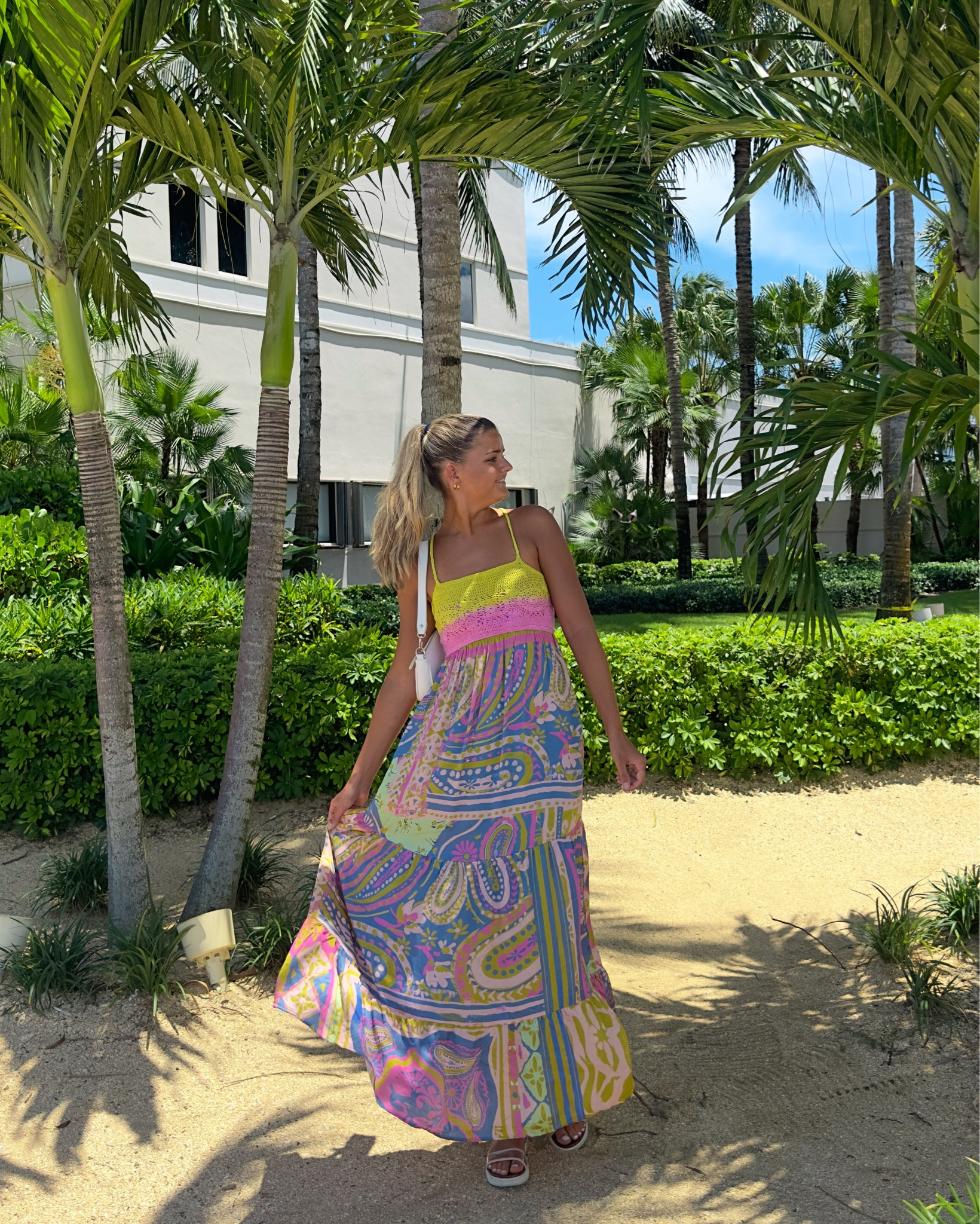 Cute tropical dress perfect for lunch or dinner 