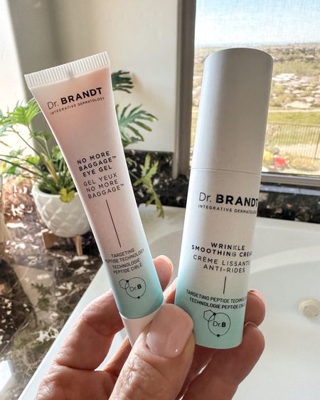@DrBrandt is on sale @sephora‼️
The No More Baggage Eye Gel gives immediate results to reduce bags and dark circles. The Wrinkle Smoothing cream is like Botox in a bottle! I also ordered the Neck Tightening Cream to try it out! 
Anti aging | mature skincare | over 40 skincare | over 50 skincare
#drbrandt #sephora #ad

#LTKsalealert #LTKbeauty #LTKBeautySale